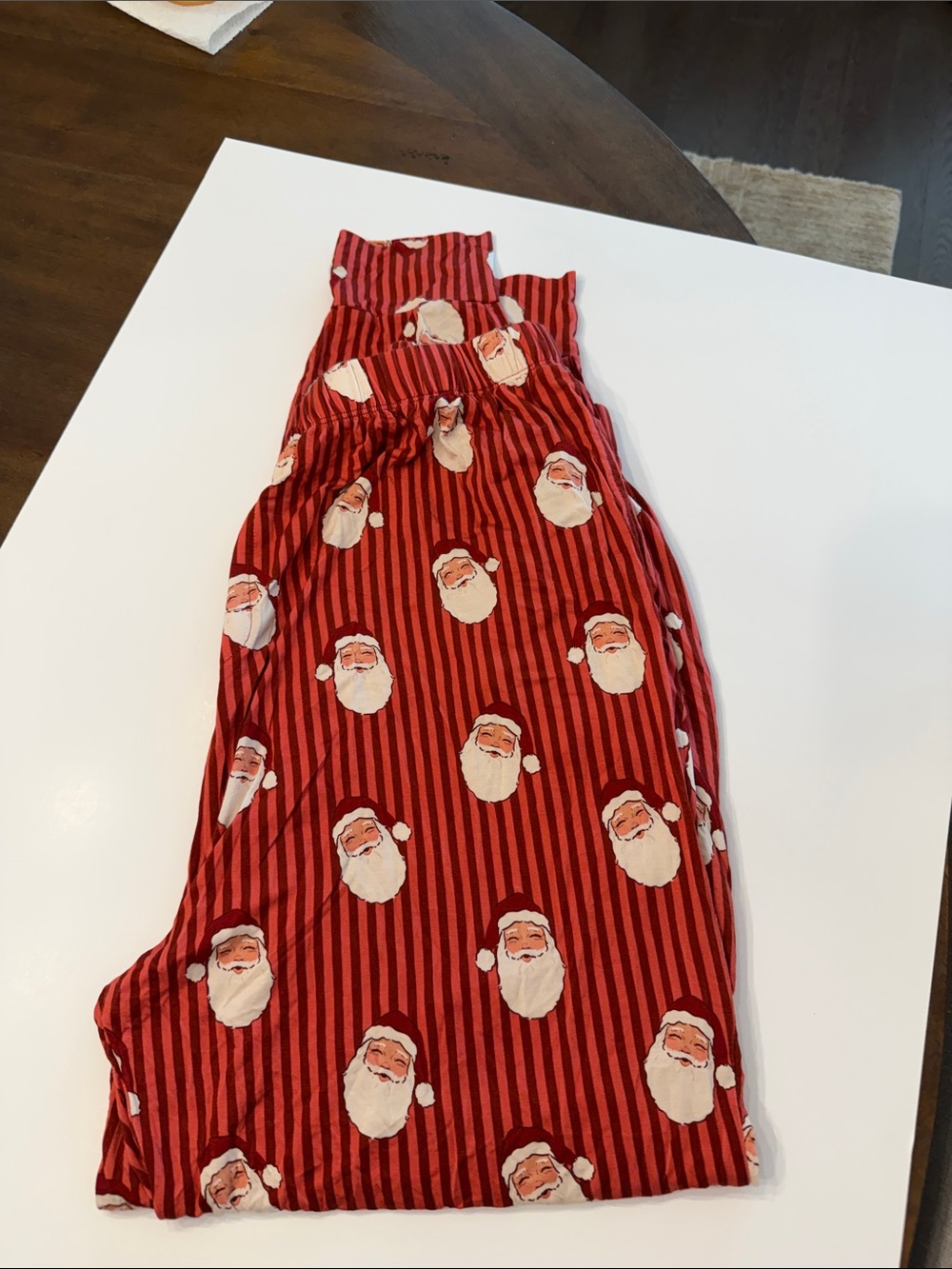 Men's Red Santa-Print Sleep Pants - Festive Holiday Pajama Bottoms